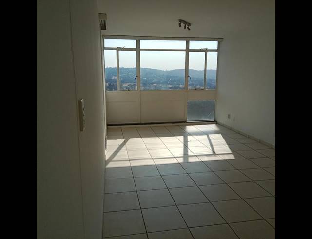 1 BEDROOM APARTMENT FOR SALE IN KENSINGTON